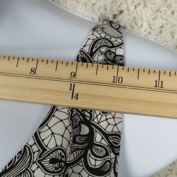 Express* Women's Sleeveless V-Neck Curved Hem Cross Pattern Back Blouse ~Size SP - Picture 6 of 9